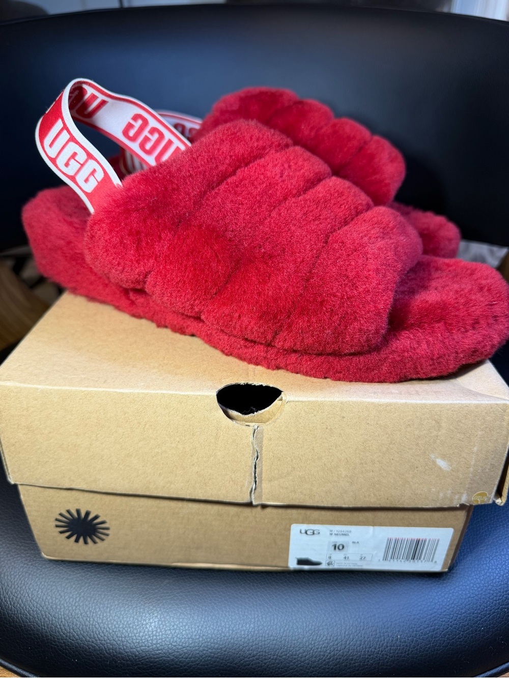 UGG FLUFF YEAH SLIDE RED RIBBON SLINGBACK SHOES SLIPPERS SANDALS SIZE 10 WOMEN